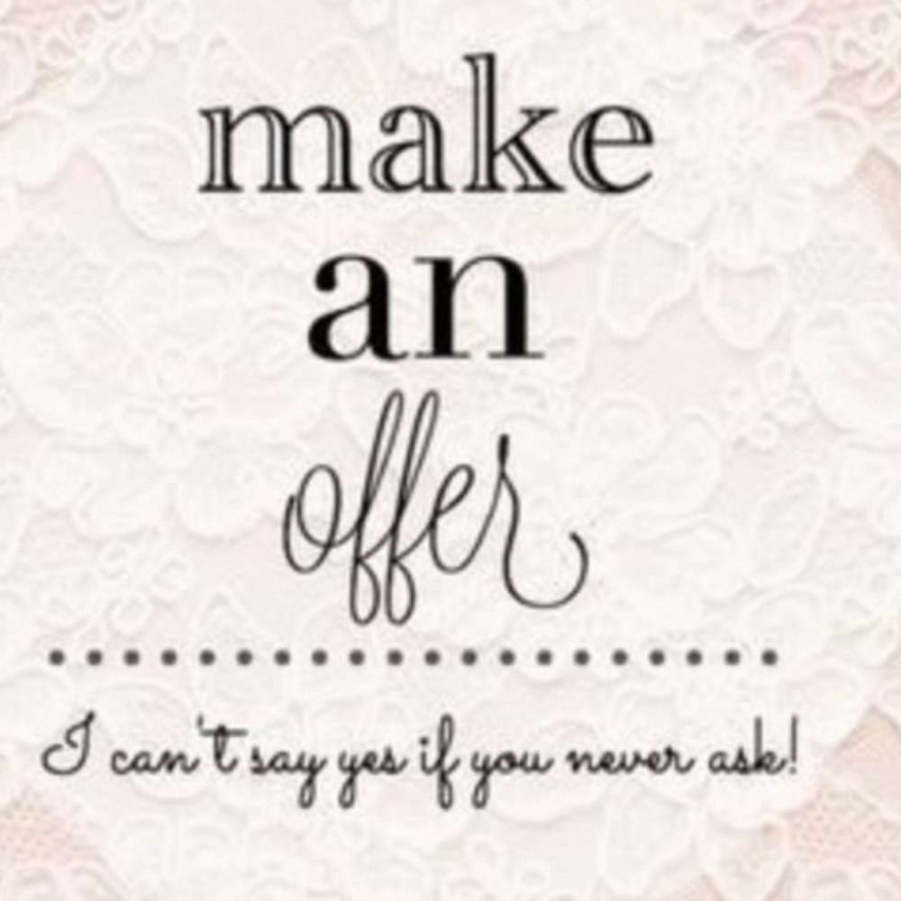 Make an Offer ♥️🖤